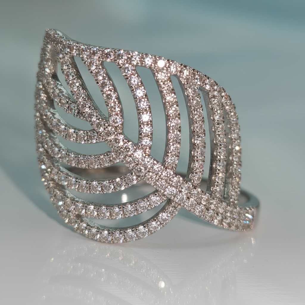 Elegant Silver-Plated Leaf Pattern Copper Base Full Zircon Inlay Ring