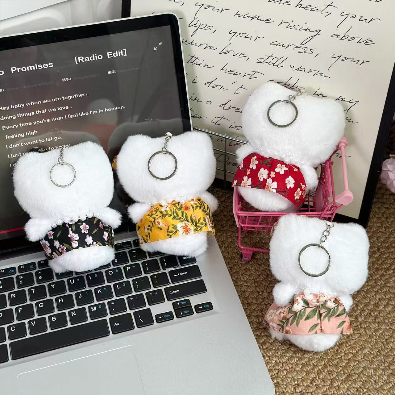 Japanese-style Didi Cat Keychain - Image 5