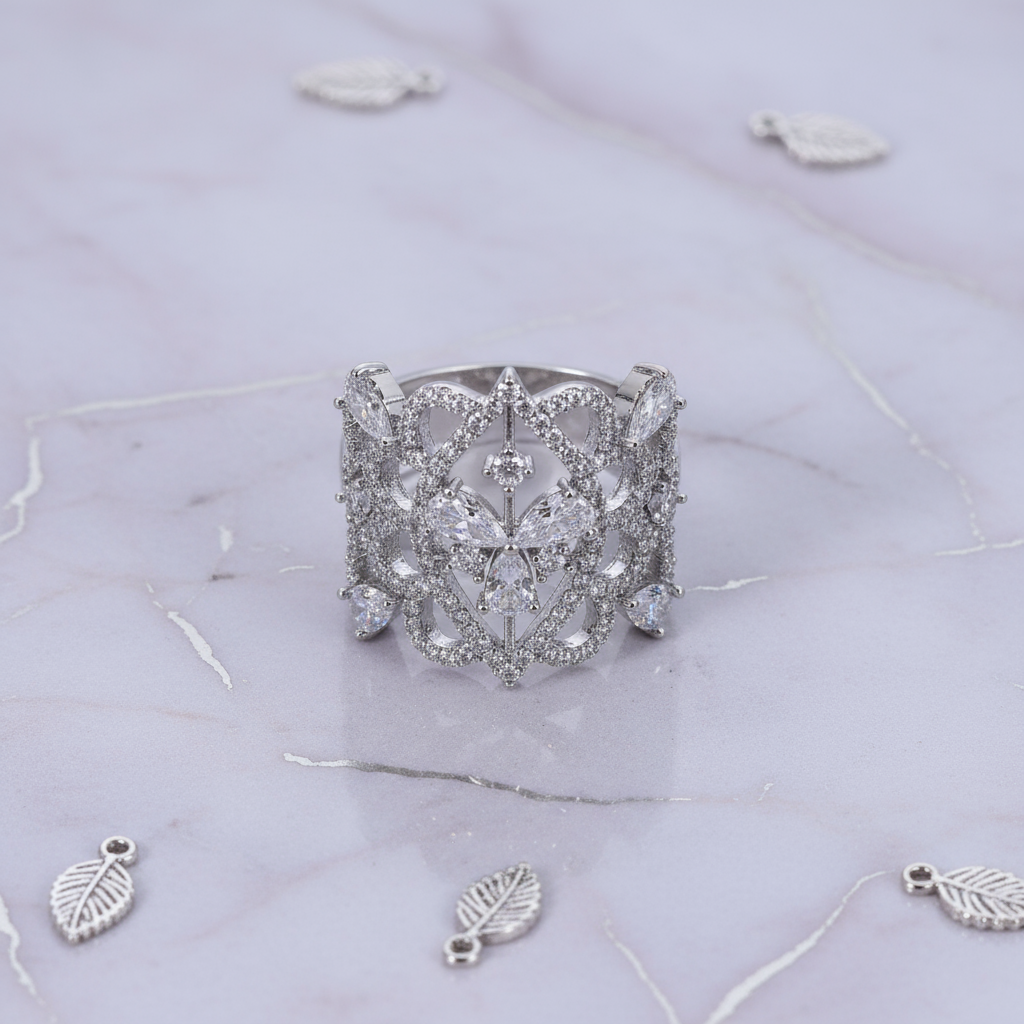 Silver Lace · Star Diamond Palace Copper-Inlaid Zircon Ring - Alternative View