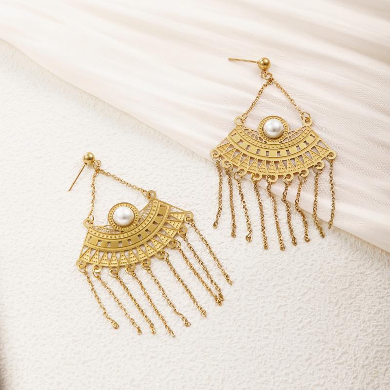 Fan-shaped Pearl Tassel Earrings