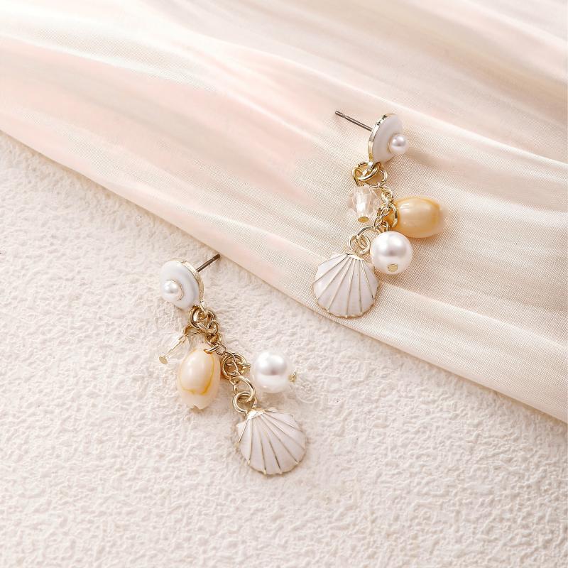 Ocean - Style Shell Pearl Iron Earrings - Alternative View
