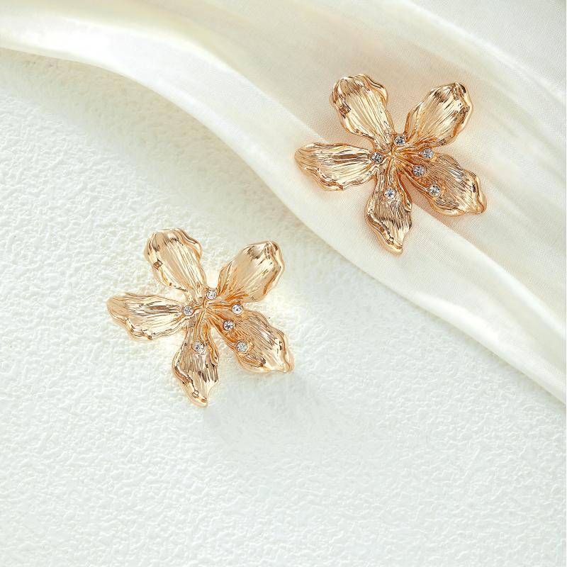 Flower - Shaped Iron Earrings with Diamond Inlay