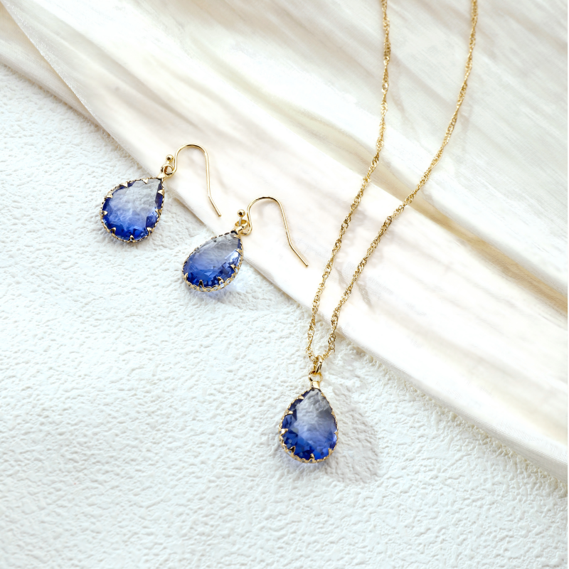 Iron Jewelry Set with Teardrop - Shaped Blue Crystal Edging (Including Necklace and Earrings)