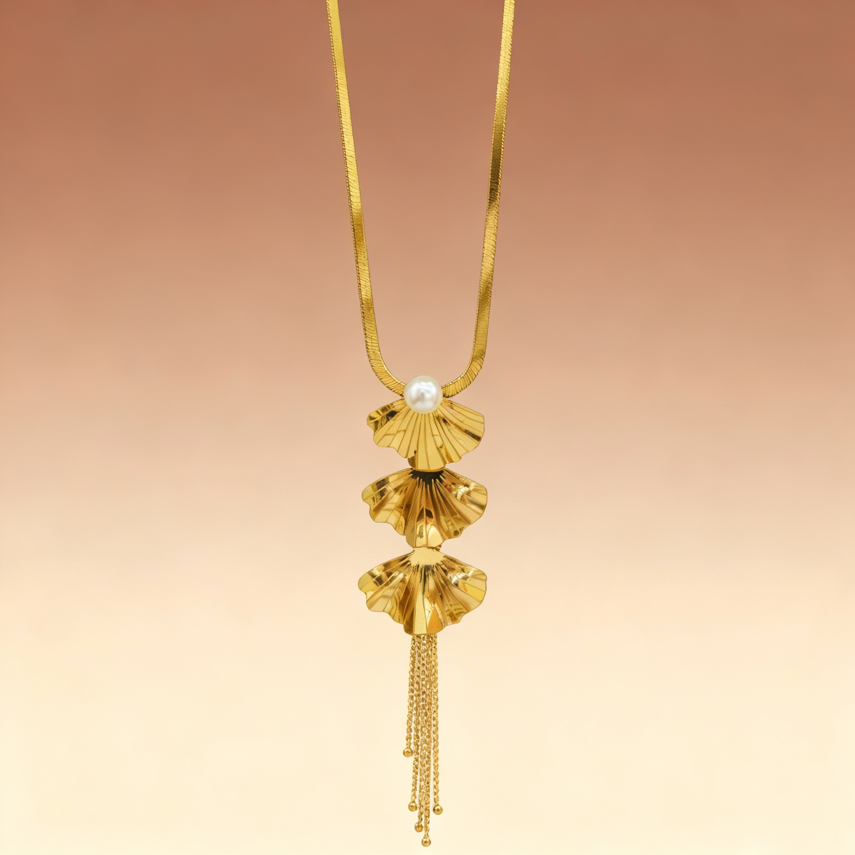 Multi-layer Fan-shaped Pearl Tassel Necklace - Alternative View