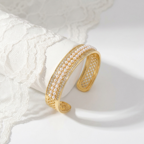 Golden Glow Bold Pavé Zircon Bracelet Butterfly Stainless Steel Bracelet Hover