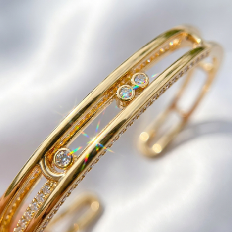 Golden Glow Lightweight Pavé Zircon Bracelet Butterfly Metal Bracelet