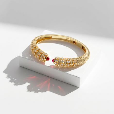 Golden Glow Bold Pavé Zircon Bracelet Butterfly Metal Bracelet Hover