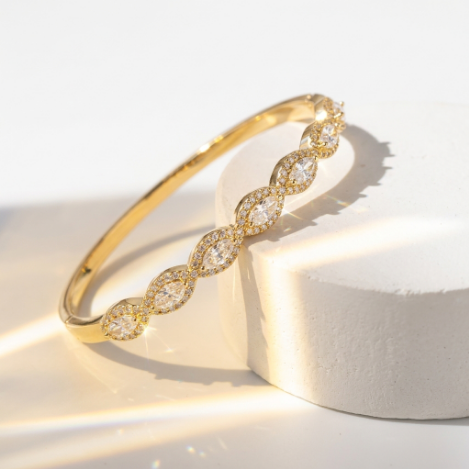 Golden Glow Bold Pavé Zircon Bracelet Butterfly Metal Bracelet Hover
