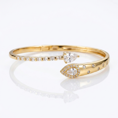 Golden Glow Bold Pavé Zircon Bracelet Butterfly Metal Bracelet