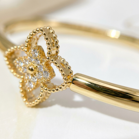 Golden Glow Bold Pavé Zircon Bracelet Butterfly Metal Bracelet