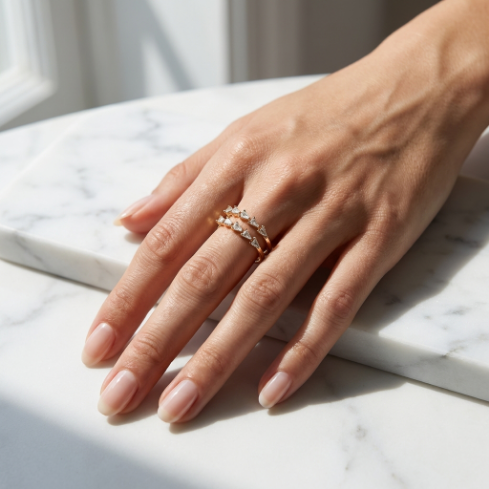 Lightweight Classic Zircon Accent Stone 5A Stone Minimalist 304 Stainless Steel Ring
