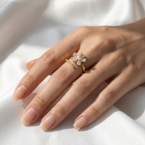 Golden Glow Stone Row Classic Slim Pavé Zircon 304 Stainless Steel Ring Hover