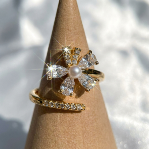 Golden Glow Stone Row Classic Slim Pavé Zircon 304 Stainless Steel Ring